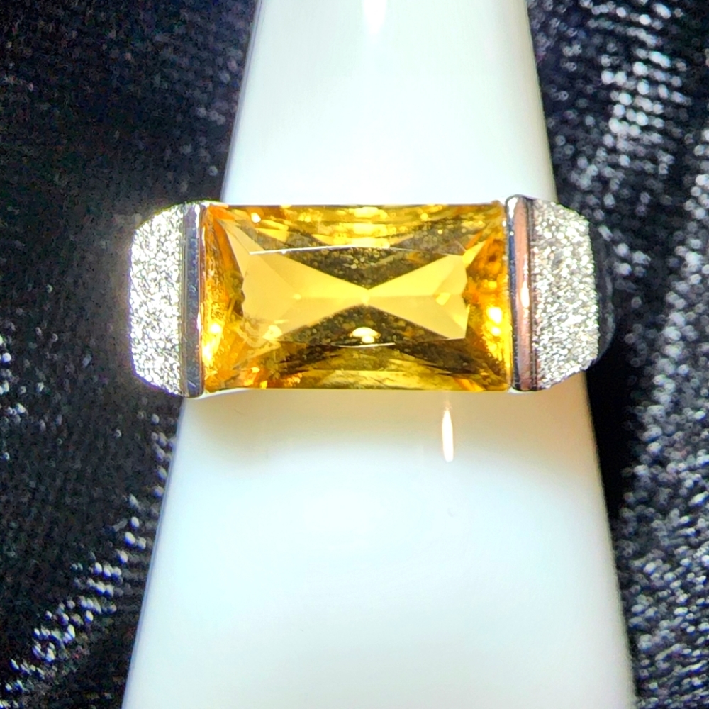 Citrine Ring 925 Sterling Silver size 9